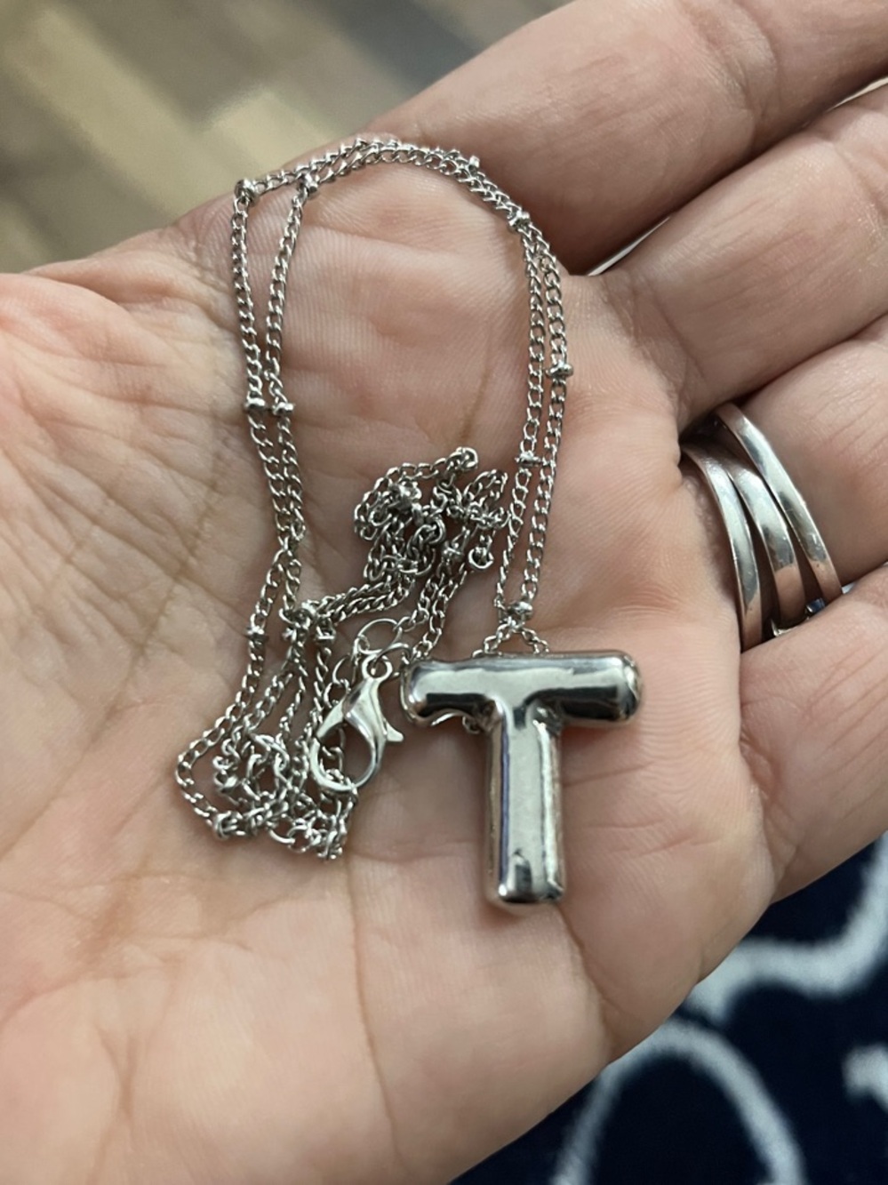 New Silver Plated T -Bar Pendant Necklace